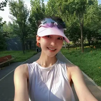 许静巧